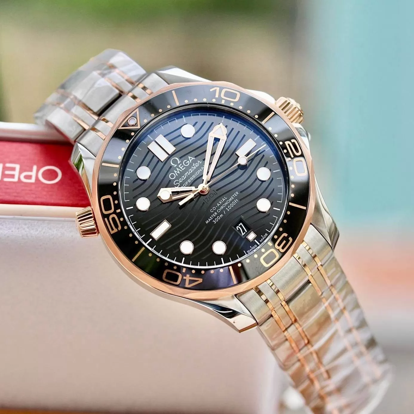 Đồng Hồ Omega Seamaster Diver Co-Axial Master Chronometer 210.20.42.20.01.001 21020422001001