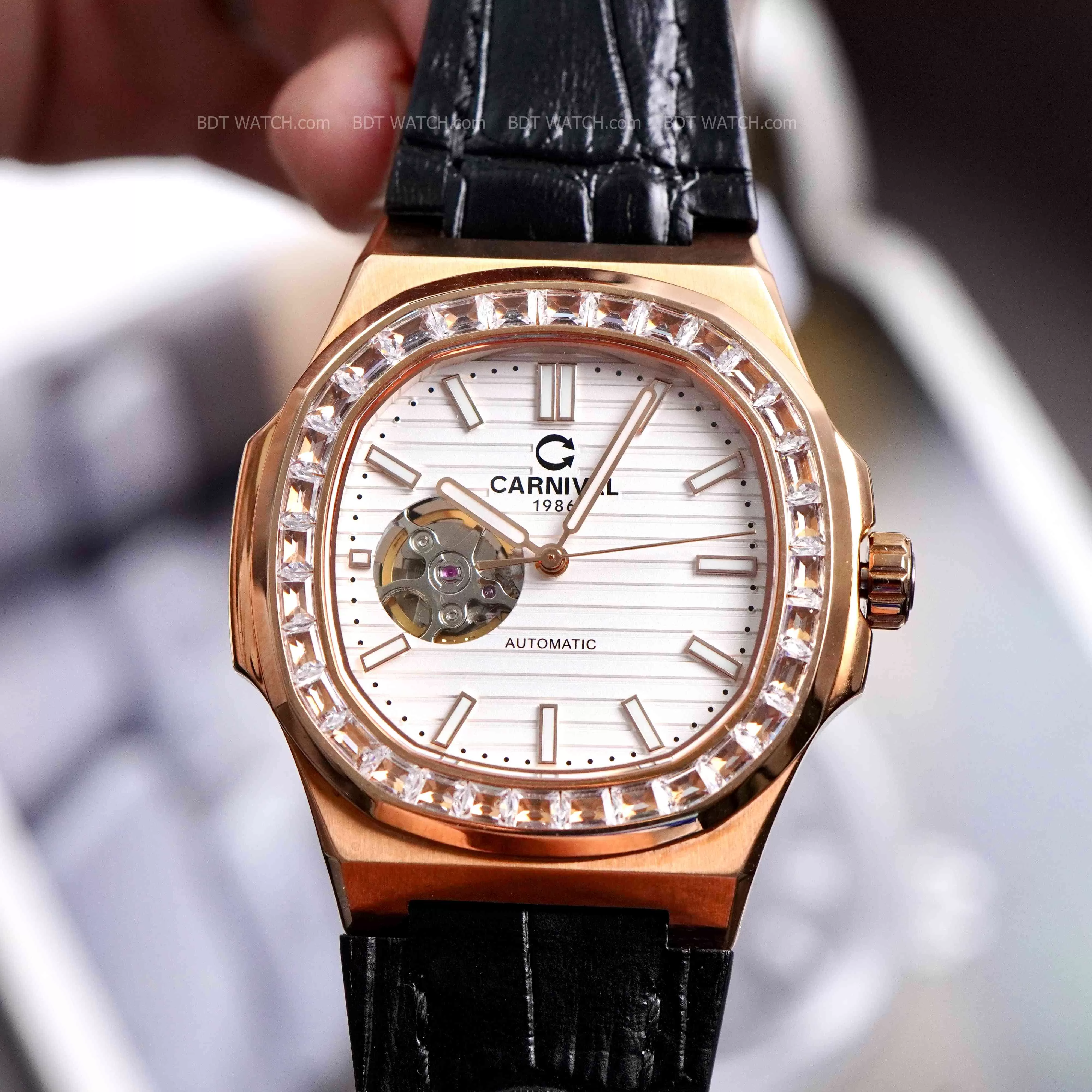 Đồng Hồ Carnival Nam 8128G ( 8128G-VH-DD-T )