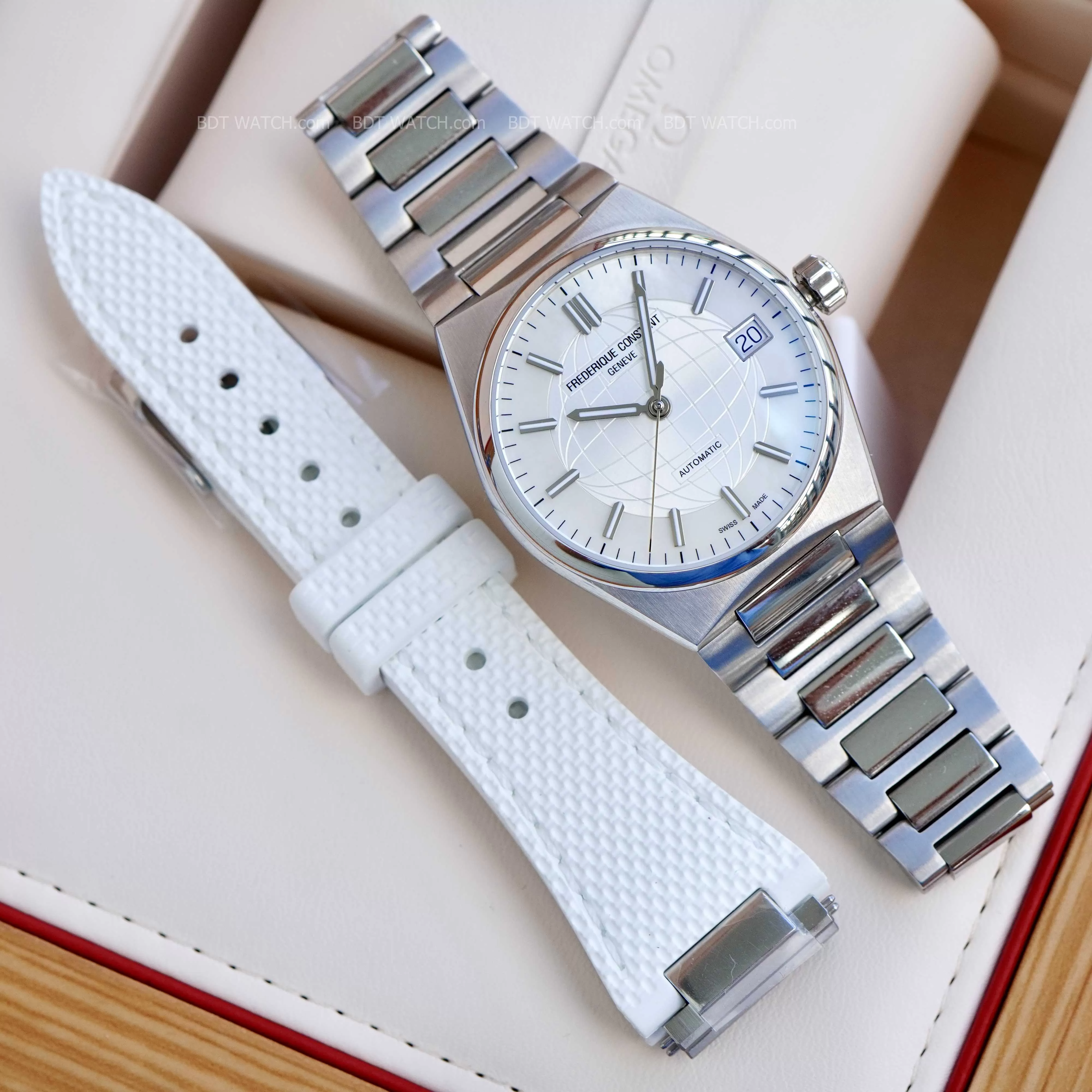 Đồng Hồ Nữ Frederique Constant Highlife Ladies Automatic FC-303MPW2NH6B FC303MPW2NH6B