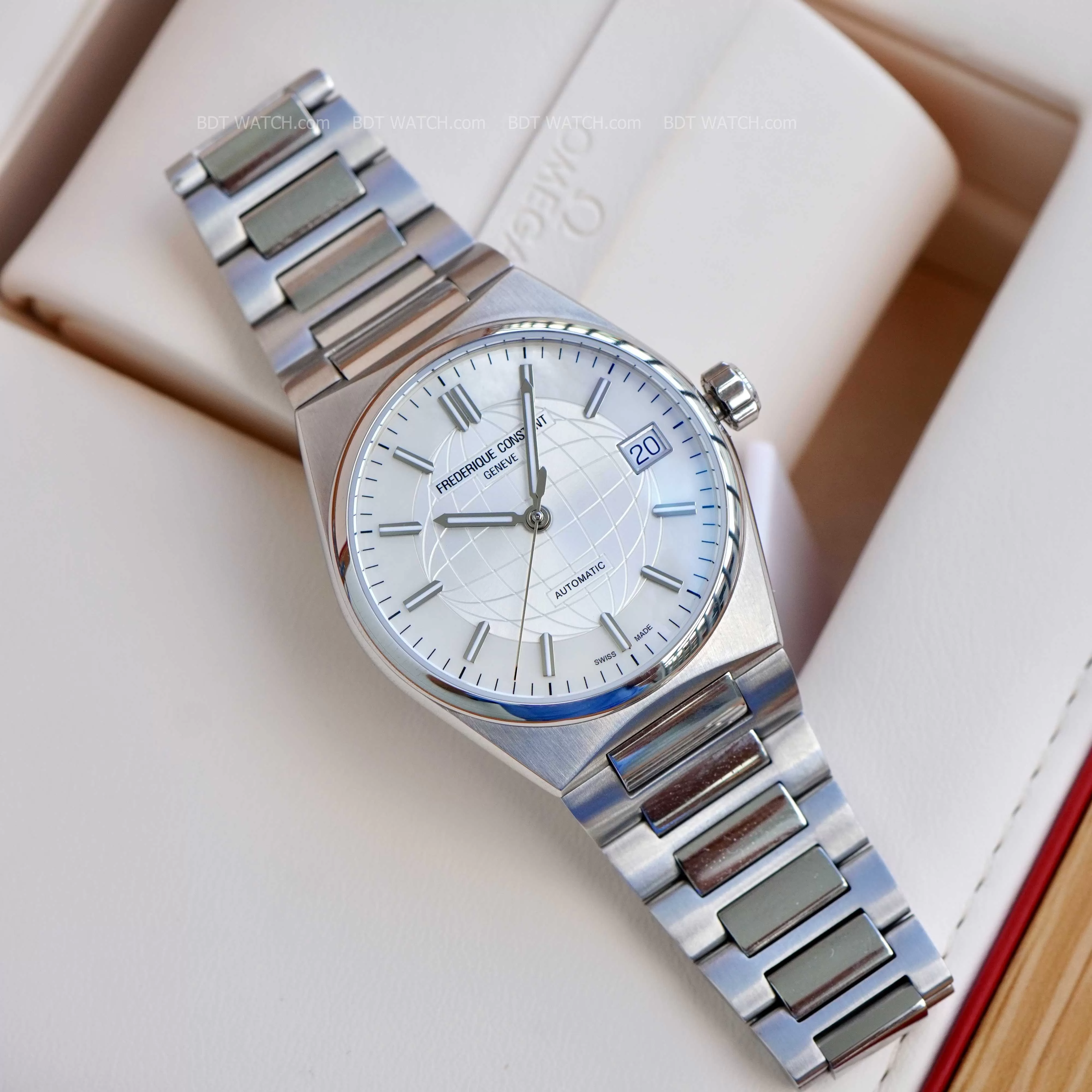 Đồng Hồ Nữ Frederique Constant Highlife Ladies Automatic FC-303MPW2NH6B FC303MPW2NH6B