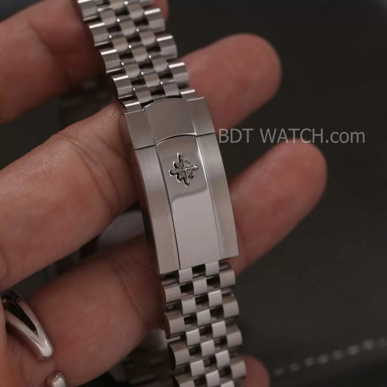 Đồng Hồ Alexander Ferros 8132S ( 8132S/01 )