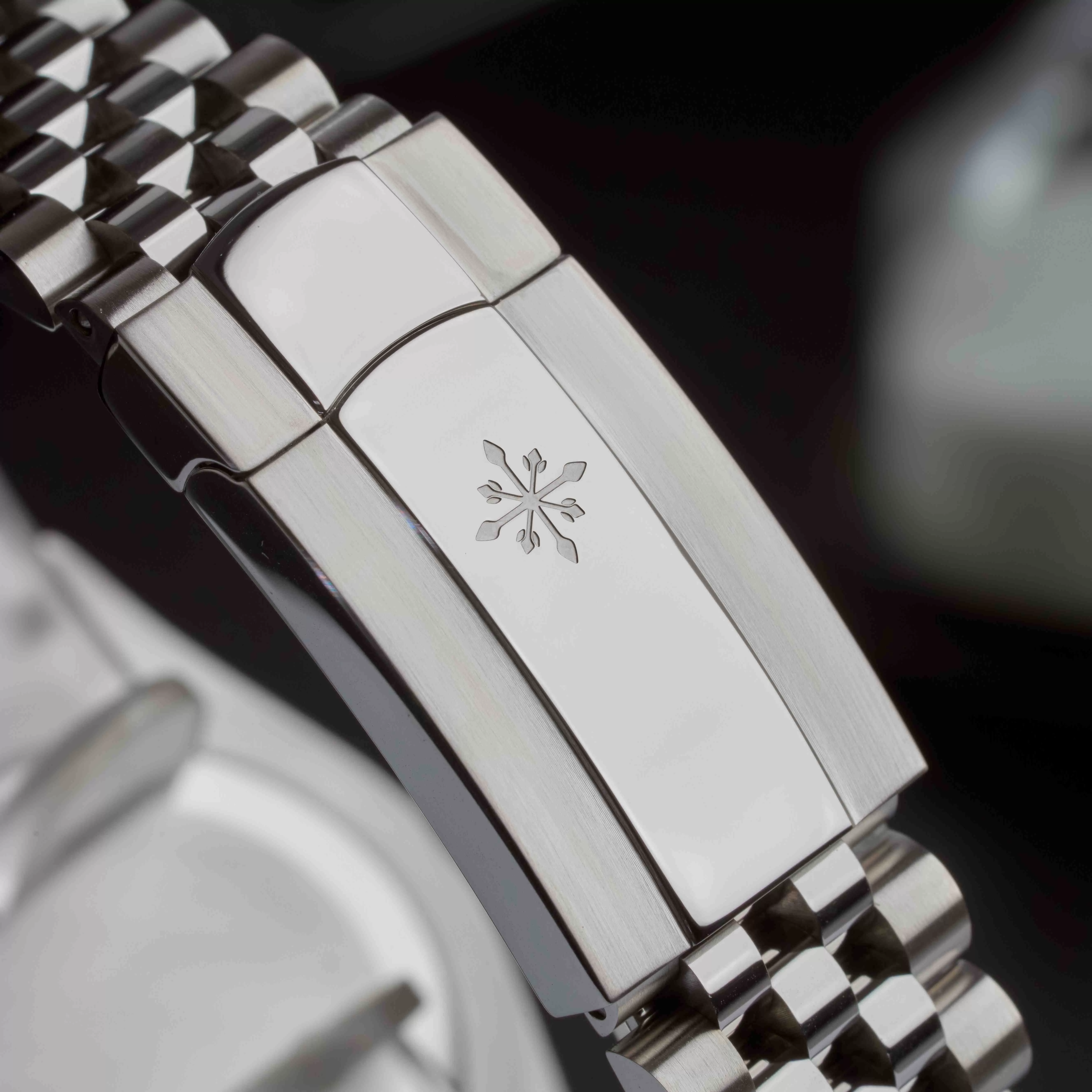 Đồng Hồ Alexander Ferros 8232S ( 8232S/05 )