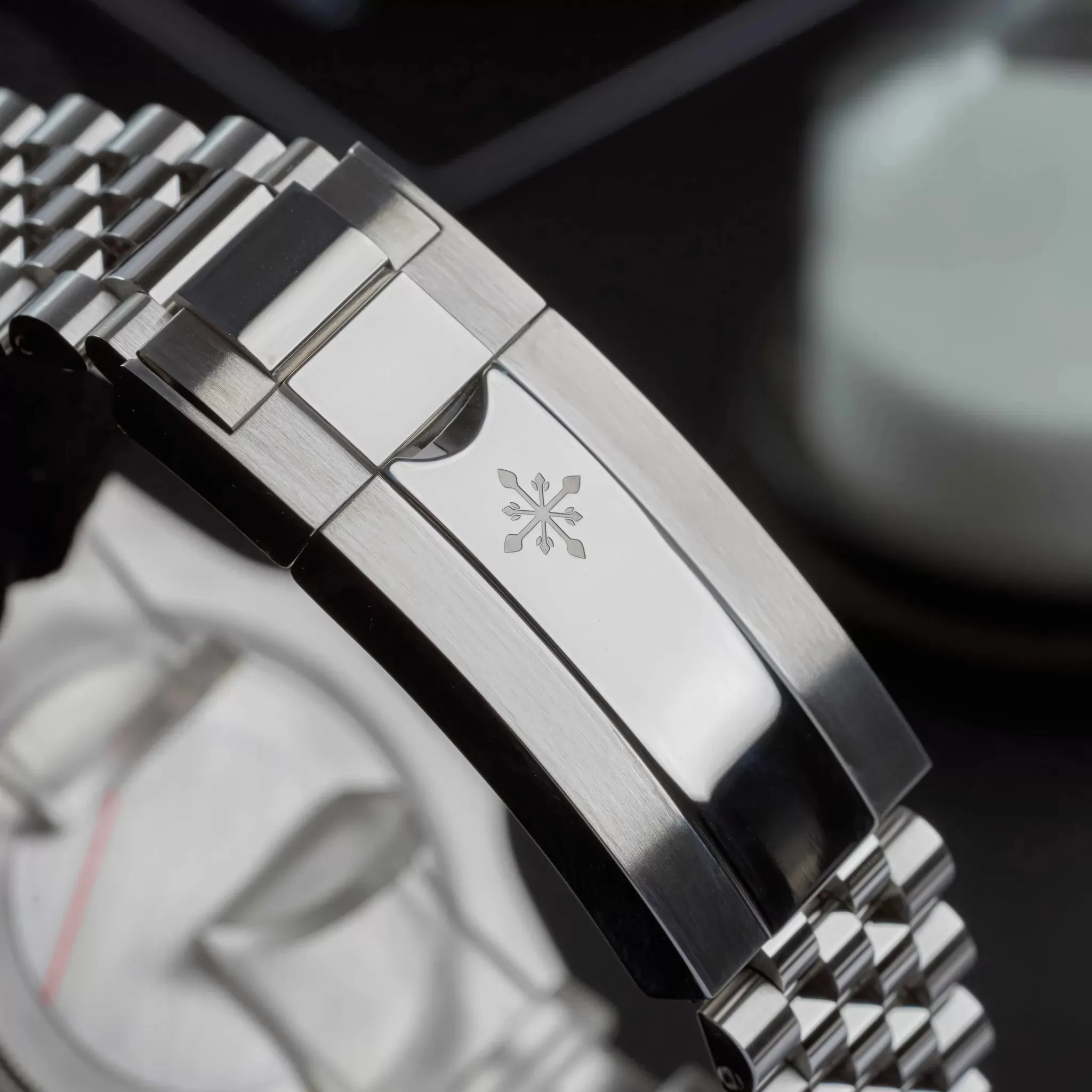 Đồng Hồ Alexander Ferros 8352S ( 8352S/051 )