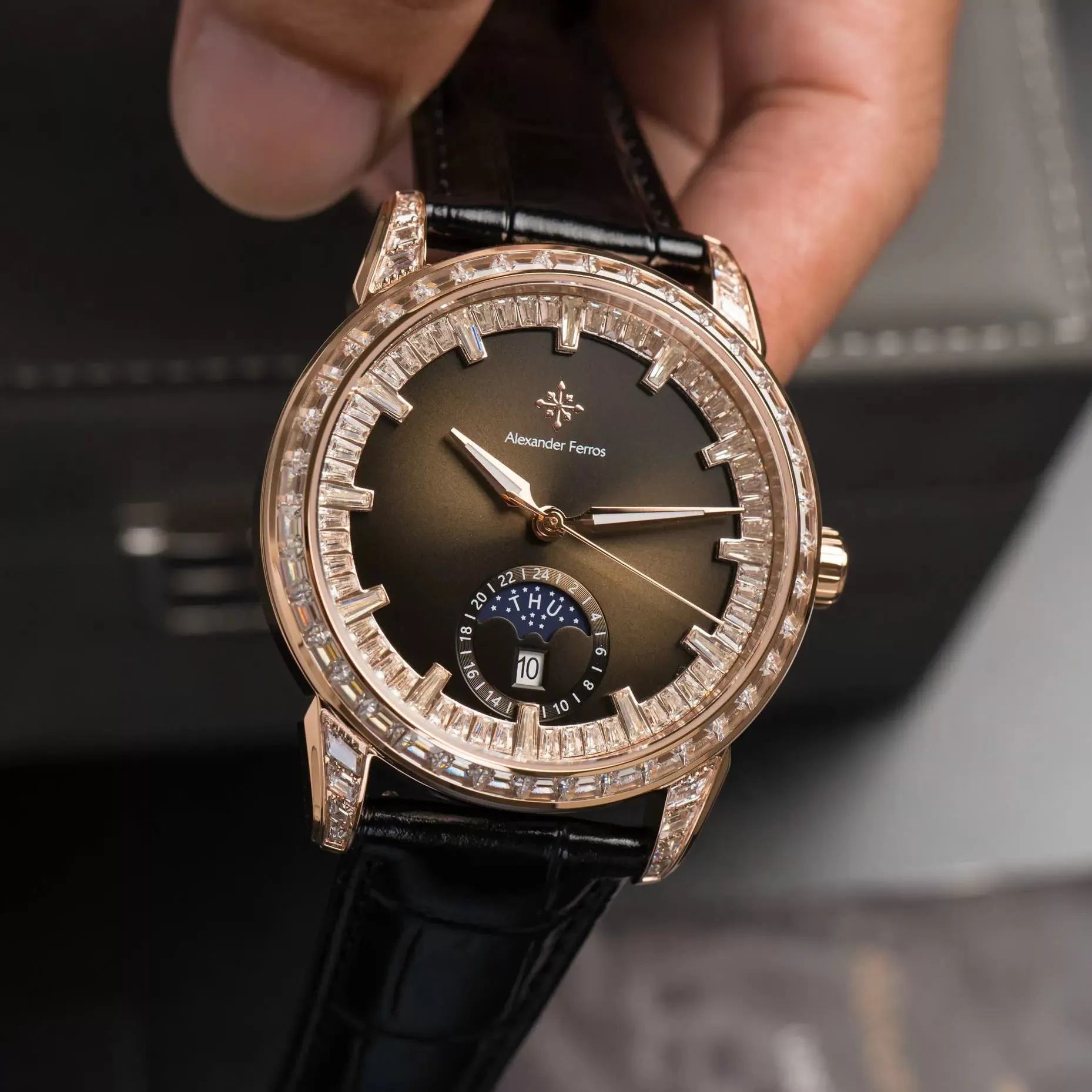 Đồng Hồ Alexander Ferros 9081R ( 9081R-01 )