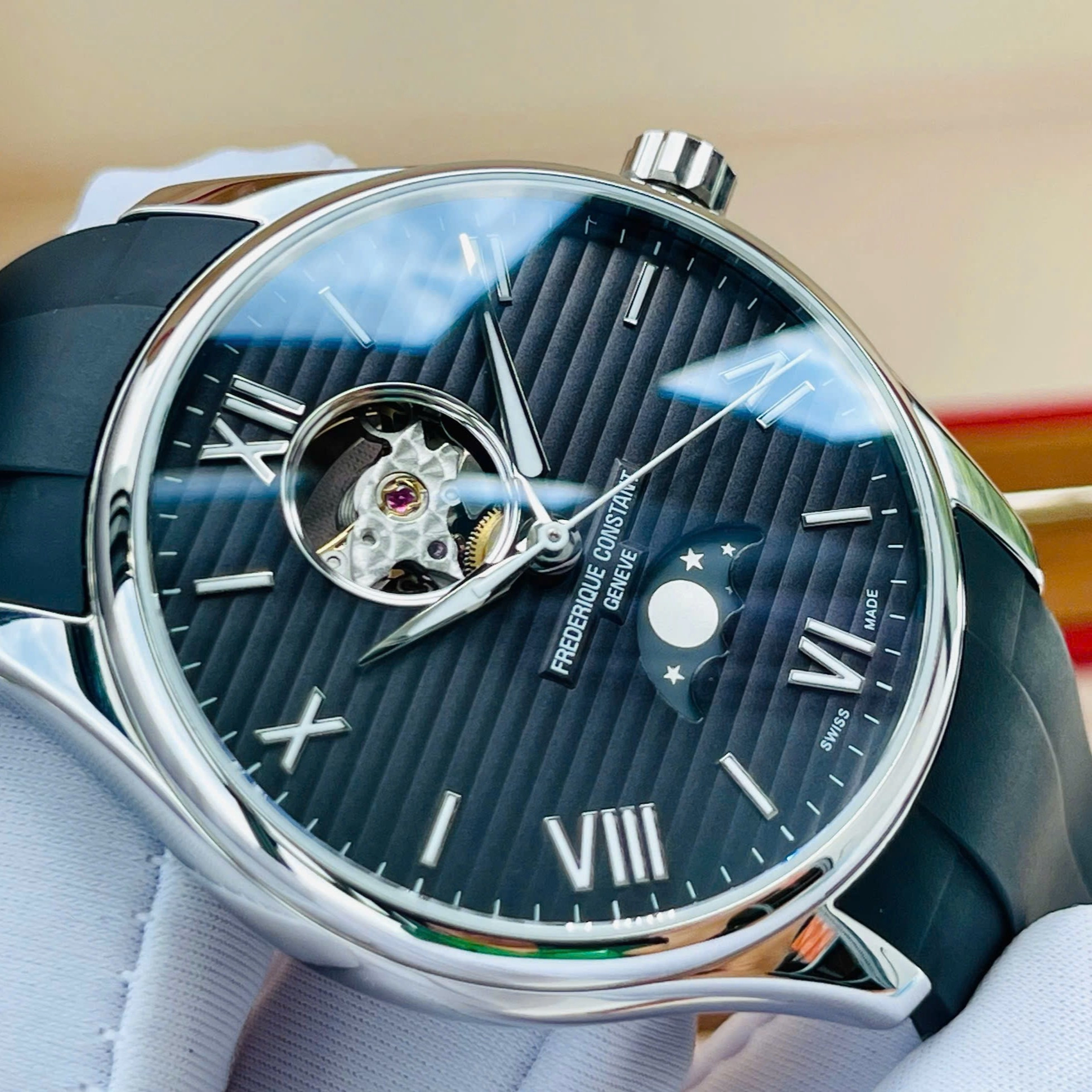 Đồng hồ Frederique Constant Moonphase Heart Beat FC-320DGS5B6