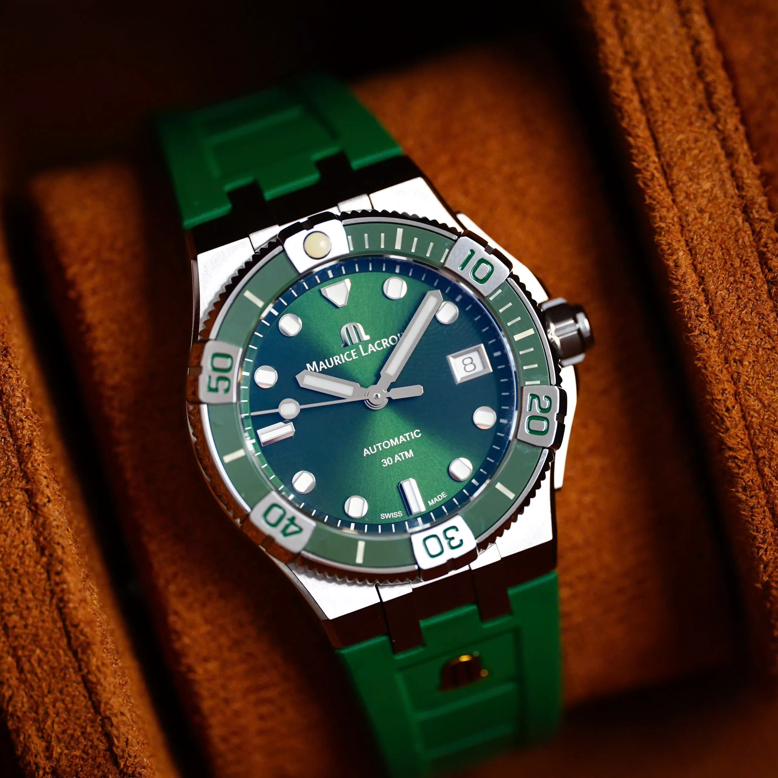 Đồng Hồ Maurice Lacroix Aikon Venturer AI6057-SSL50-630-5 ( AI6057SSL506305 )