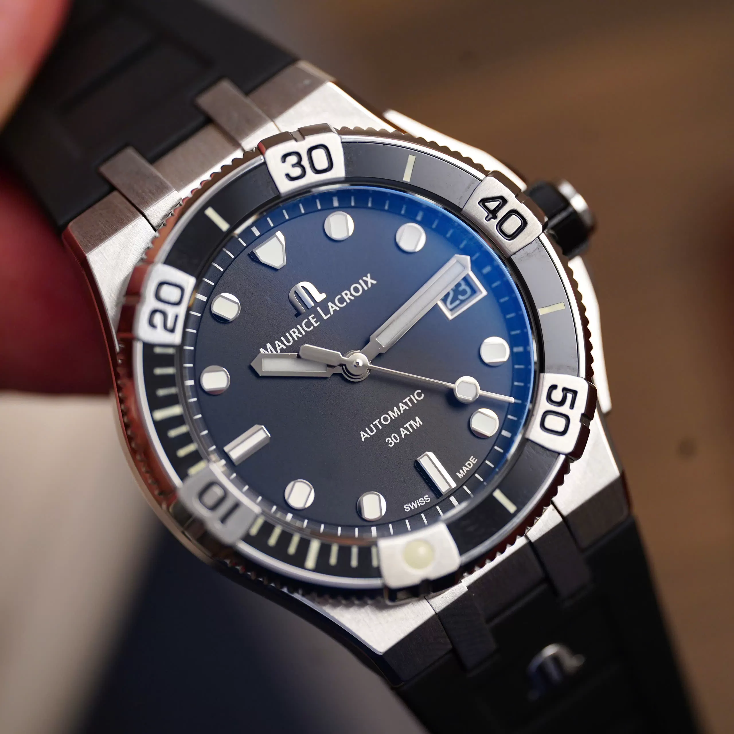 Đồng Hồ Maurice Lacroix Aikon AI6057-SSL20-330-2 ( AI6057SSL203302 )