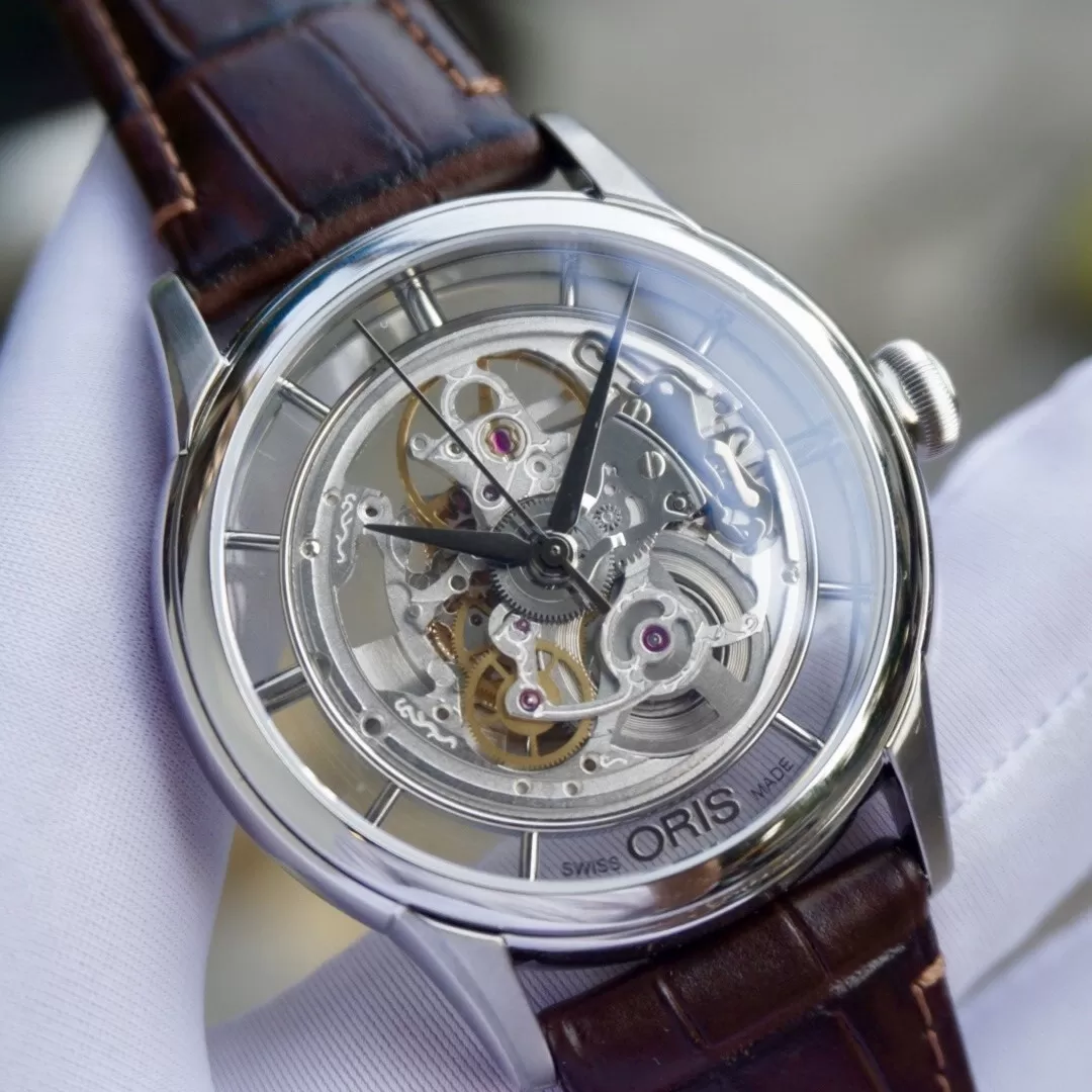 ng h Oris Artelier Skeleton Siver Leather 73476844051LS