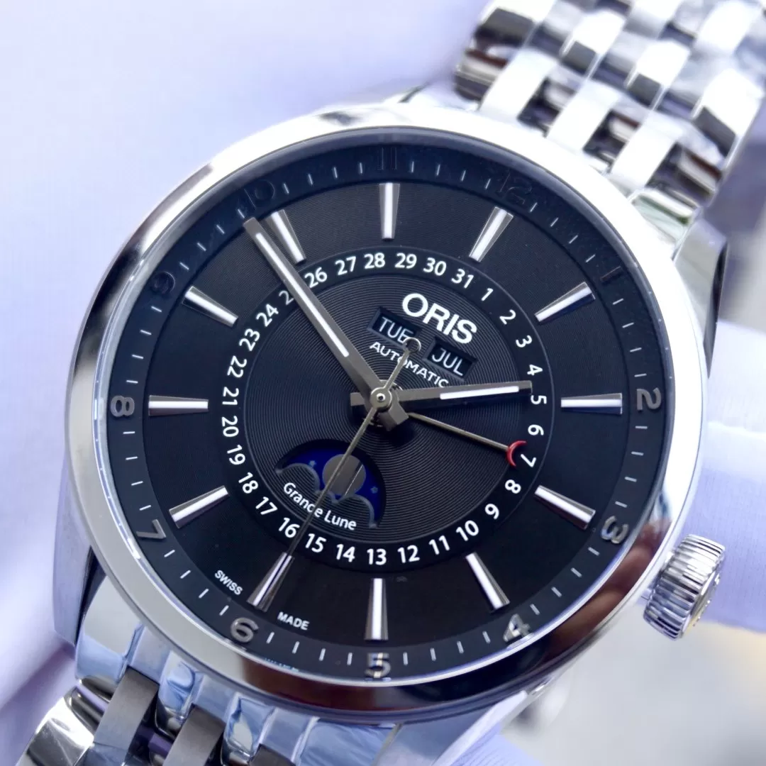 Oris hotsell artix moonphase