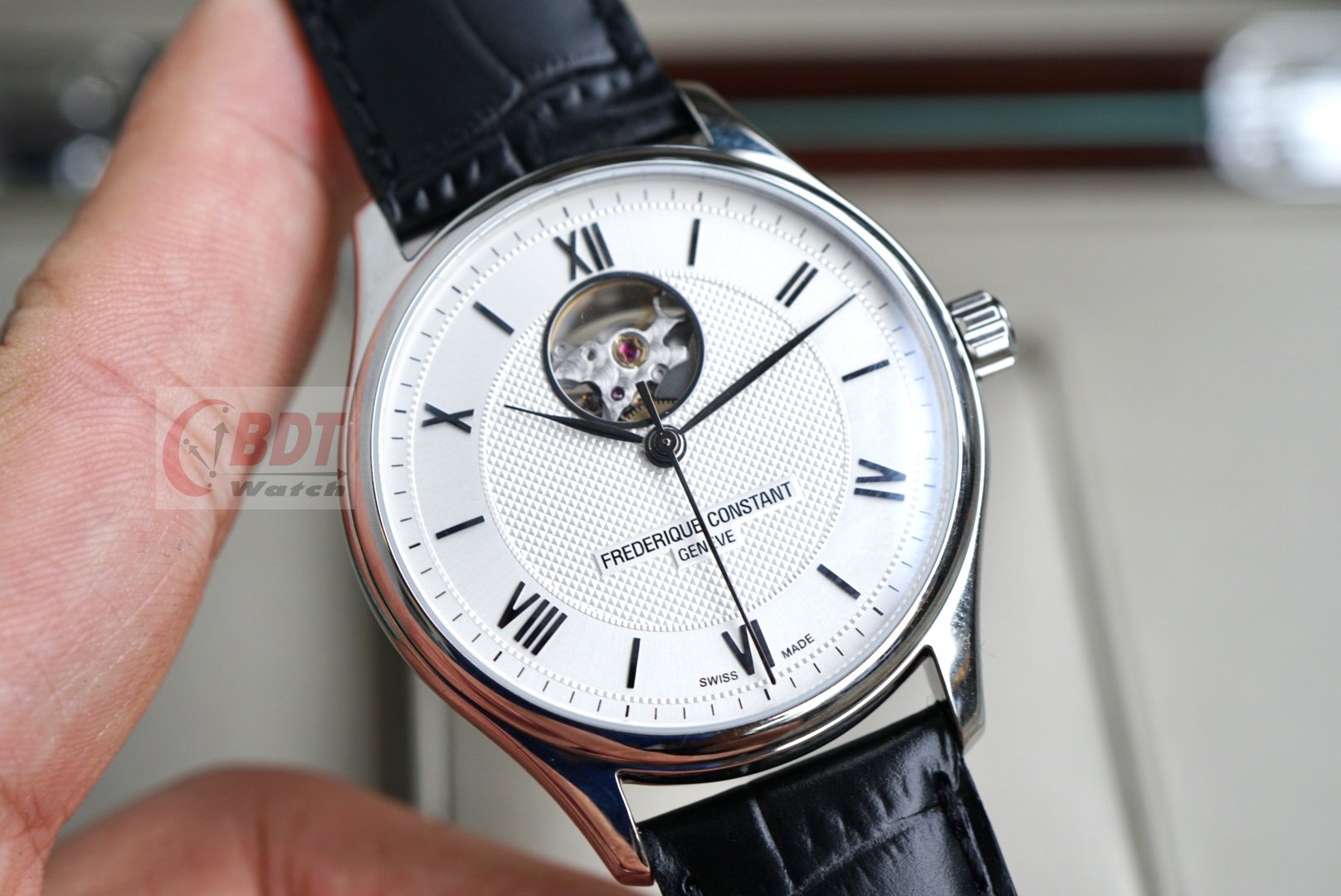 Get FREDERIQUE CONSTANT Classics Heart Beat Automatic FC-310MS5B6 (FC- 310MS5B6) for 1.250,00 € now!